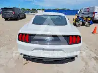 2021 Ford MUSTANG фото