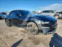 2021 Ford MUSTANG photo