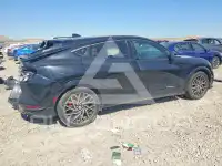 2021 Ford MUSTANG photo