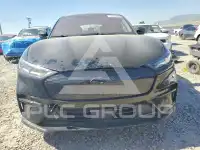 2021 Ford MUSTANG photo