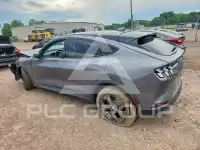 2021 Ford MUSTANG фото