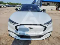 2021 Ford MUSTANG photo