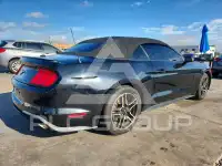 2021 Ford MUSTANG photo