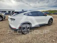 2021 Ford MUSTANG photo