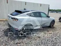 2021 Ford MUSTANG фото