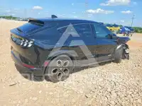 2021 Ford MUSTANG photo