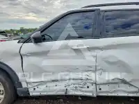 2021 Ford EXPLORER photo