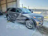 2021 Ford EXPLORER photo