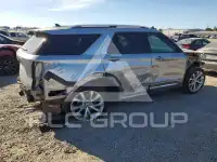 2021 Ford EXPLORER photo