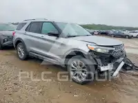 2021 Ford EXPLORER photo