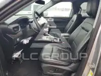2021 Ford EXPLORER photo