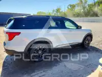 2021 Ford EXPLORER photo
