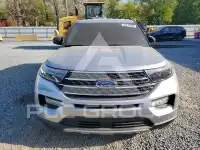 2021 Ford EXPLORER photo