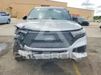 2021 Ford EXPLORER photo