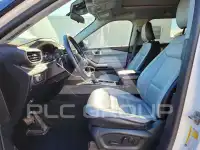2021 Ford EXPLORER photo