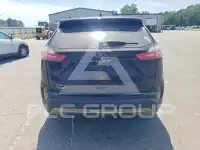 2021 Ford EDGE photo