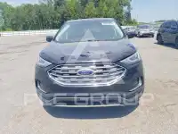 2021 Ford EDGE photo