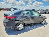 2021 Hyundai Accent photo