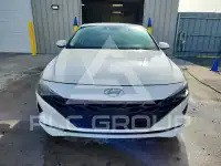 2021 Hyundai Elantra photo