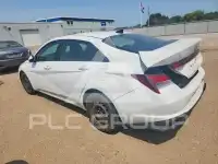 2021 Hyundai Elantra photo