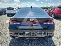 2021 Hyundai Elantra фото