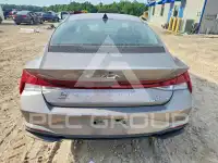 2021 Hyundai Elantra фото