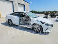 2021 Hyundai Elantra photo