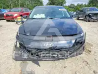 2021 Hyundai Elantra photo