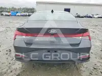 2021 Hyundai Elantra photo