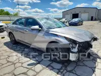2021 Hyundai Elantra фото