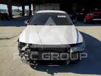 2021 Hyundai Elantra photo