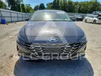 2021 Hyundai Elantra photo
