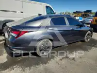 2021 Hyundai Elantra photo