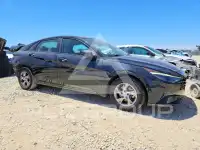 2021 Hyundai Elantra photo