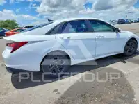 2021 Hyundai Elantra фото