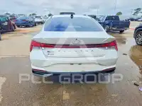 2021 Hyundai Elantra фото