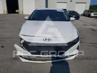 2021 Hyundai Elantra photo