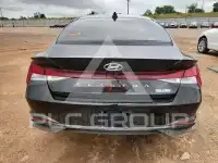 2021 Hyundai Elantra photo