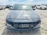 2021 Hyundai Elantra photo