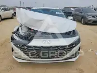 2021 Hyundai Elantra фото