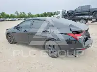 2021 Hyundai Elantra фото