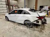 2021 Hyundai Elantra фото