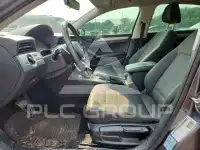 2021 Volkswagen Passat фото