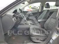 2021 Volkswagen Passat photo