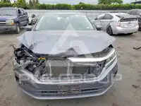2021 Volkswagen Passat photo