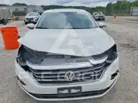 2021 Volkswagen Passat фото