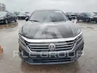 2021 Volkswagen Passat photo