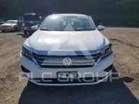 2021 Volkswagen Passat photo