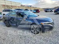 2021 Volkswagen Passat фото