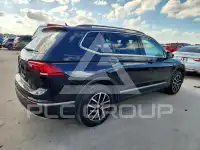 2021 Volkswagen Tiguan photo